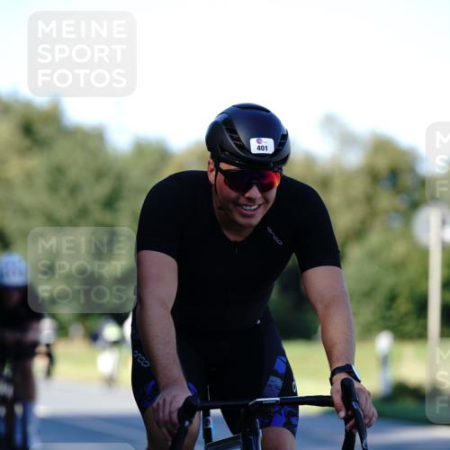 07.09.2025 - 19. Norderstedt Triathlon Michael Burmester http://msf.ph/oto/8842299 07.09.2025 15:44:38 Radfahren 401, 1475, 1482 meine-sportfotos.de