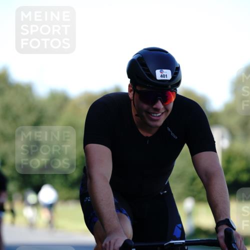 07.09.2025 - 19. Norderstedt Triathlon Michael Burmester http://msf.ph/oto/8842300 07.09.2025 15:44:38 Radfahren 401, 1475, 1482 meine-sportfotos.de