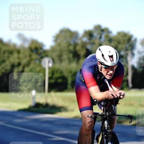07.09.2025 - 19. Norderstedt Triathlon Michael Burmester http://msf.ph/oto/8842312 07.09.2025 15:44:55 Radfahren 1539 meine-sportfotos.de