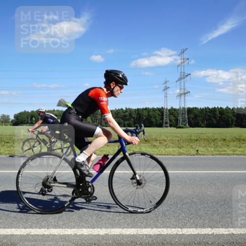 07.09.2025 - 19. Norderstedt Triathlon Michael Burmester http://msf.ph/oto/8842321 07.09.2025 14:36:36 Radfahren 970 meine-sportfotos.de