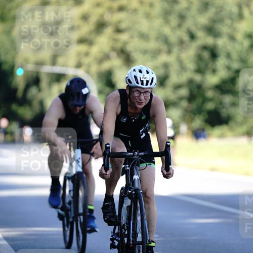 07.09.2025 - 19. Norderstedt Triathlon Michael Burmester http://msf.ph/oto/8842326 07.09.2025 15:46:26 Radfahren 875, 912, 1407, 1533 meine-sportfotos.de