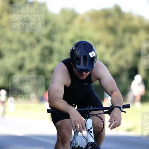 07.09.2025 - 19. Norderstedt Triathlon Michael Burmester http://msf.ph/oto/8842329 07.09.2025 15:46:27 Radfahren 875, 912, 1533 meine-sportfotos.de