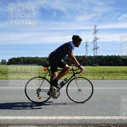 07.09.2025 - 19. Norderstedt Triathlon Michael Burmester http://msf.ph/oto/8842333 07.09.2025 12:29:57 Radfahren 145, 177, 251, 737, 811 meine-sportfotos.de