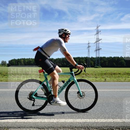 07.09.2025 - 19. Norderstedt Triathlon Michael Burmester http://msf.ph/oto/8842337 07.09.2025 12:29:59 Radfahren 145, 177, 251, 737, 811 meine-sportfotos.de