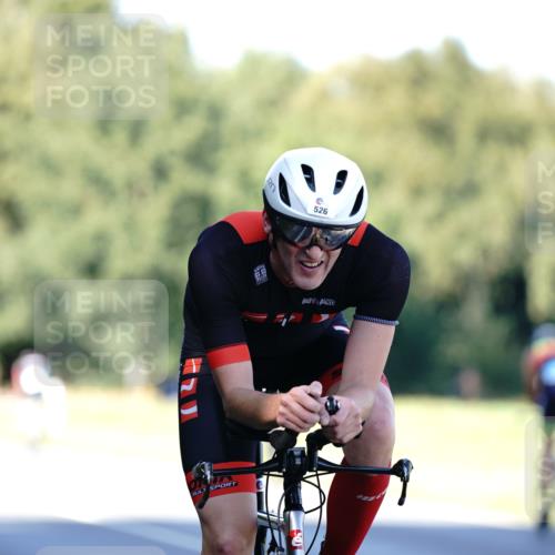 07.09.2025 - 19. Norderstedt Triathlon Michael Burmester http://msf.ph/oto/8842338 07.09.2025 15:46:41 Radfahren 526, 536 meine-sportfotos.de