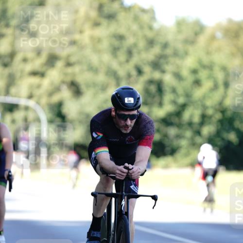 07.09.2025 - 19. Norderstedt Triathlon Michael Burmester http://msf.ph/oto/8842344 07.09.2025 15:46:50 Radfahren 453, 483, 488, 914 meine-sportfotos.de
