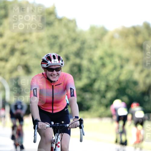 07.09.2025 - 19. Norderstedt Triathlon Michael Burmester http://msf.ph/oto/8842350 07.09.2025 15:46:52 Radfahren 453, 483, 488, 514, 914, 944 meine-sportfotos.de