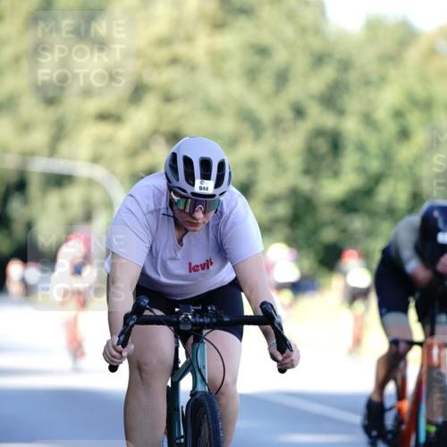 07.09.2025 - 19. Norderstedt Triathlon Michael Burmester http://msf.ph/oto/8842355 07.09.2025 15:46:53 Radfahren 453, 483, 514, 914, 944 meine-sportfotos.de