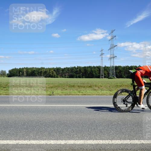 07.09.2025 - 19. Norderstedt Triathlon Michael Burmester http://msf.ph/oto/8842359 07.09.2025 14:36:58 Radfahren 445, 457, 879, 908, 977 meine-sportfotos.de