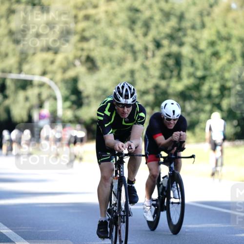 07.09.2025 - 19. Norderstedt Triathlon Michael Burmester http://msf.ph/oto/8842373 07.09.2025 15:47:13 Radfahren 543, 915, 1538 meine-sportfotos.de