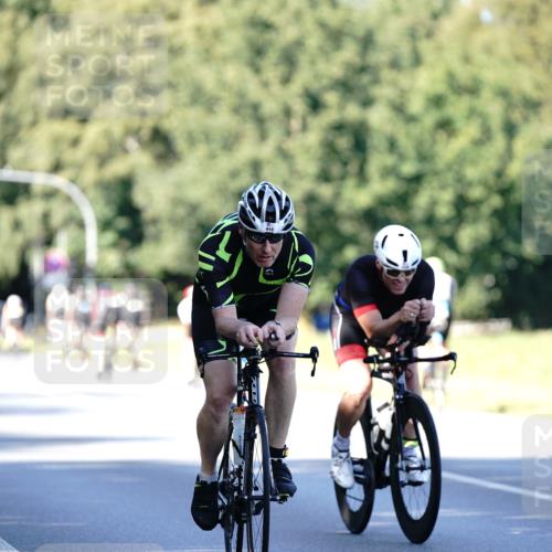 07.09.2025 - 19. Norderstedt Triathlon Michael Burmester http://msf.ph/oto/8842375 07.09.2025 15:47:13 Radfahren 543, 915, 1538 meine-sportfotos.de