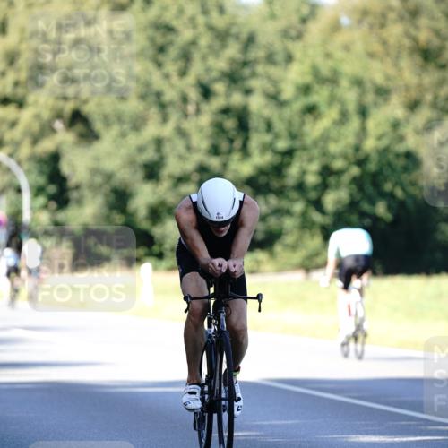 07.09.2025 - 19. Norderstedt Triathlon Michael Burmester http://msf.ph/oto/8842383 07.09.2025 15:47:18 Radfahren 915, 1514, 1538 meine-sportfotos.de