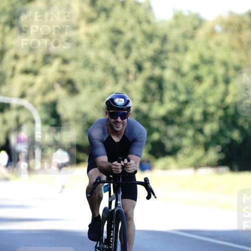 07.09.2025 - 19. Norderstedt Triathlon Michael Burmester http://msf.ph/oto/8842386 07.09.2025 15:47:21 Radfahren 1472, 1514 meine-sportfotos.de