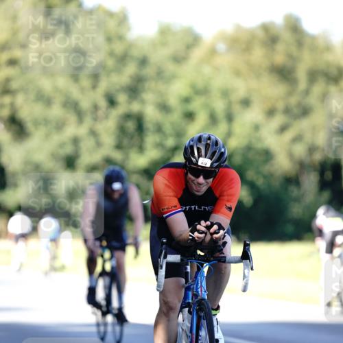 07.09.2025 - 19. Norderstedt Triathlon Michael Burmester http://msf.ph/oto/8842402 07.09.2025 15:47:39 Radfahren 412, 1415, 1419, 1544 meine-sportfotos.de