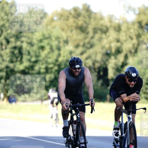 07.09.2025 - 19. Norderstedt Triathlon Michael Burmester http://msf.ph/oto/8842406 07.09.2025 15:47:40 Radfahren 412, 927, 1415, 1419, 1544 meine-sportfotos.de