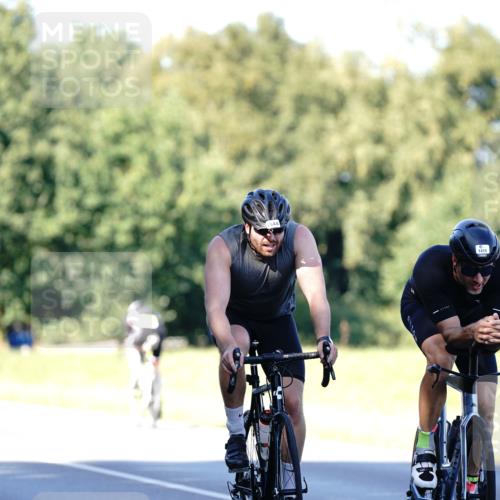 07.09.2025 - 19. Norderstedt Triathlon Michael Burmester http://msf.ph/oto/8842408 07.09.2025 15:47:40 Radfahren 412, 927, 1415, 1419, 1544 meine-sportfotos.de