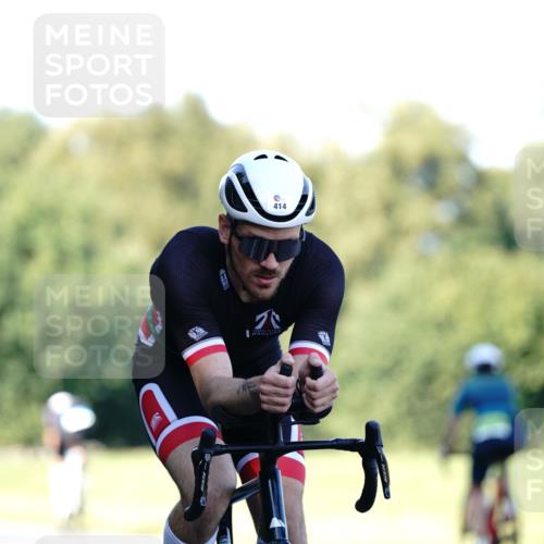 07.09.2025 - 19. Norderstedt Triathlon Michael Burmester http://msf.ph/oto/8842430 07.09.2025 15:47:55 Radfahren 414 meine-sportfotos.de