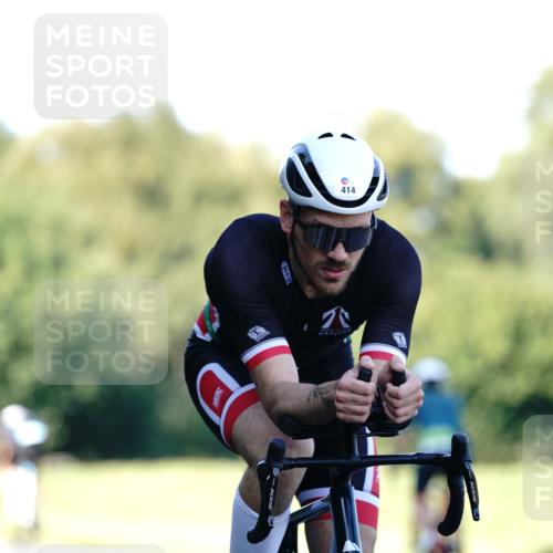 07.09.2025 - 19. Norderstedt Triathlon Michael Burmester http://msf.ph/oto/8842431 07.09.2025 15:47:55 Radfahren 414 meine-sportfotos.de