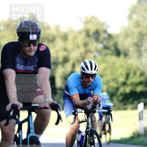 07.09.2025 - 19. Norderstedt Triathlon Michael Burmester http://msf.ph/oto/8842454 07.09.2025 15:48:10 Radfahren 381, 406, 425, 1051, 1065, 1073, 1531, 1563 meine-sportfotos.de