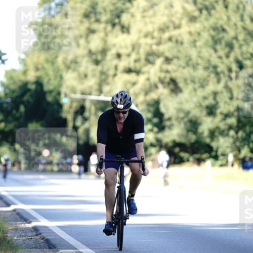07.09.2025 - 19. Norderstedt Triathlon Michael Burmester http://msf.ph/oto/8842464 07.09.2025 15:48:22 Radfahren 1064, 1516 meine-sportfotos.de