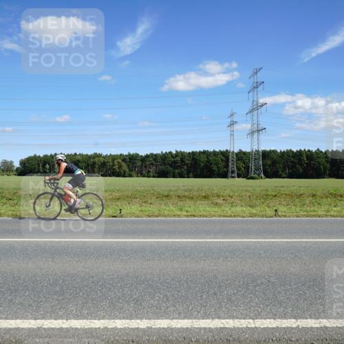07.09.2025 - 19. Norderstedt Triathlon Michael Burmester http://msf.ph/oto/8842484 07.09.2025 14:37:45 Radfahren 443 meine-sportfotos.de