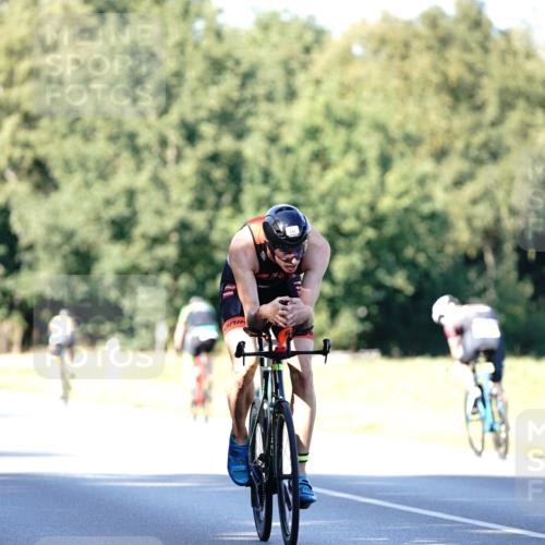 07.09.2025 - 19. Norderstedt Triathlon Michael Burmester http://msf.ph/oto/8842487 07.09.2025 15:48:51 Radfahren 384, 387, 516, 522, 1405 meine-sportfotos.de