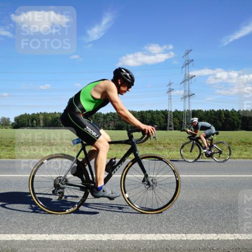 07.09.2025 - 19. Norderstedt Triathlon Michael Burmester http://msf.ph/oto/8842493 07.09.2025 14:37:51 Radfahren 863, 888, 1014 meine-sportfotos.de