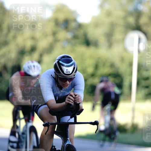 07.09.2025 - 19. Norderstedt Triathlon Michael Burmester http://msf.ph/oto/8842506 07.09.2025 15:49:04 Radfahren 402, 504, 1070 meine-sportfotos.de