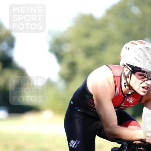 07.09.2025 - 19. Norderstedt Triathlon Michael Burmester http://msf.ph/oto/8842511 07.09.2025 15:49:04 Radfahren 402, 504, 1070 meine-sportfotos.de