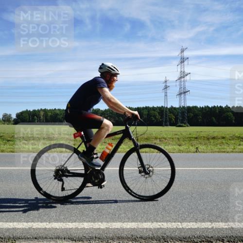 07.09.2025 - 19. Norderstedt Triathlon Michael Burmester http://msf.ph/oto/8842515 07.09.2025 12:31:23 Radfahren 227, 1238, 1311 meine-sportfotos.de