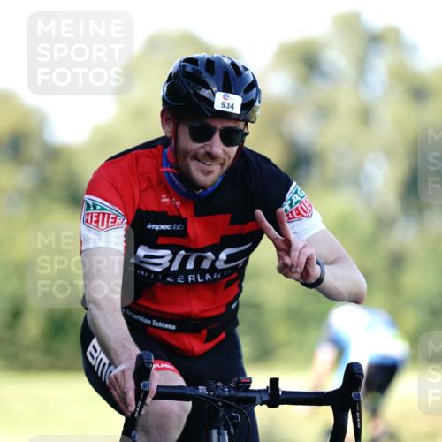 07.09.2025 - 19. Norderstedt Triathlon Michael Burmester http://msf.ph/oto/8842523 07.09.2025 15:49:19 Radfahren 934 meine-sportfotos.de