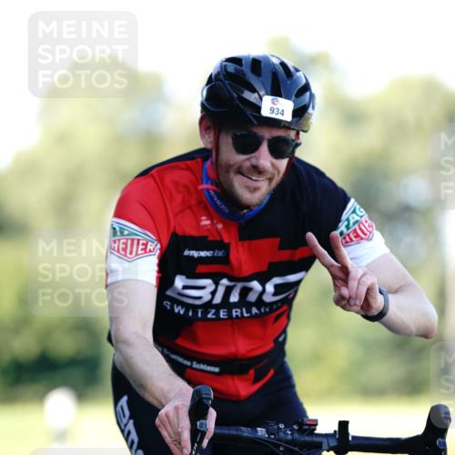 07.09.2025 - 19. Norderstedt Triathlon Michael Burmester http://msf.ph/oto/8842525 07.09.2025 15:49:20 Radfahren 934 meine-sportfotos.de