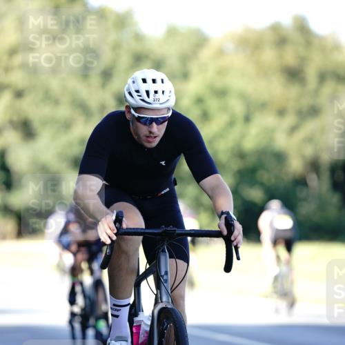 07.09.2025 - 19. Norderstedt Triathlon Michael Burmester http://msf.ph/oto/8842530 07.09.2025 15:49:28 Radfahren 372, 1054 meine-sportfotos.de