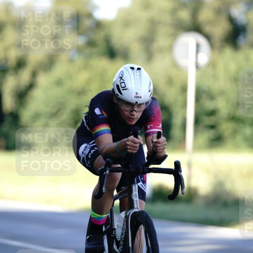07.09.2025 - 19. Norderstedt Triathlon Michael Burmester http://msf.ph/oto/8842532 07.09.2025 15:49:29 Radfahren 372, 1054 meine-sportfotos.de