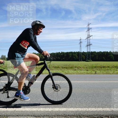 07.09.2025 - 19. Norderstedt Triathlon Michael Burmester http://msf.ph/oto/8842538 07.09.2025 12:31:35 Radfahren 713, 1255 meine-sportfotos.de