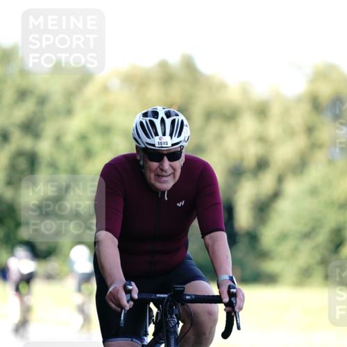 07.09.2025 - 19. Norderstedt Triathlon Michael Burmester http://msf.ph/oto/8842541 07.09.2025 15:49:33 Radfahren 517, 1054, 1515 meine-sportfotos.de