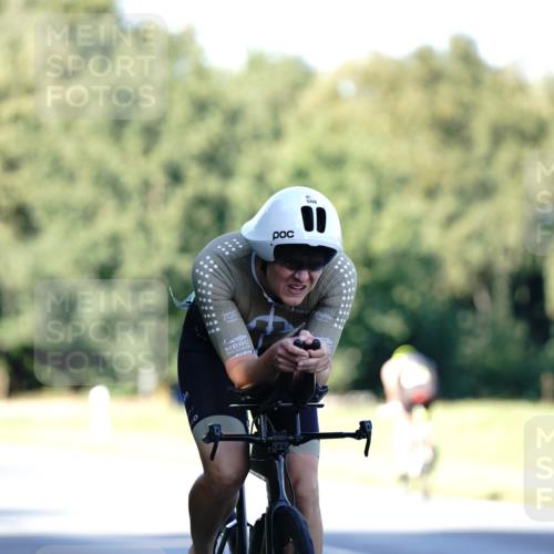 07.09.2025 - 19. Norderstedt Triathlon Michael Burmester http://msf.ph/oto/8842549 07.09.2025 15:49:40 Radfahren 501, 508, 1105 meine-sportfotos.de