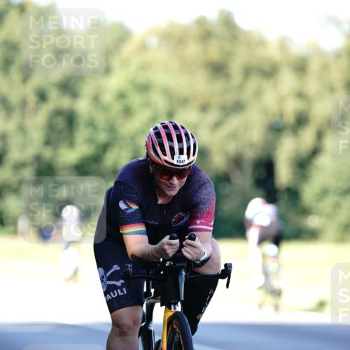 07.09.2025 - 19. Norderstedt Triathlon Michael Burmester http://msf.ph/oto/8842554 07.09.2025 15:49:44 Radfahren 501, 508, 1047 meine-sportfotos.de