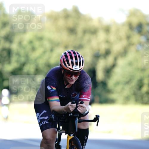 07.09.2025 - 19. Norderstedt Triathlon Michael Burmester http://msf.ph/oto/8842556 07.09.2025 15:49:44 Radfahren 501, 508, 1047 meine-sportfotos.de