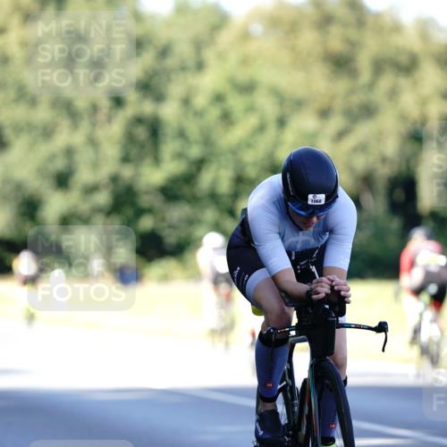 07.09.2025 - 19. Norderstedt Triathlon Michael Burmester http://msf.ph/oto/8842586 07.09.2025 15:50:08 Radfahren 403, 1068, 1424 meine-sportfotos.de