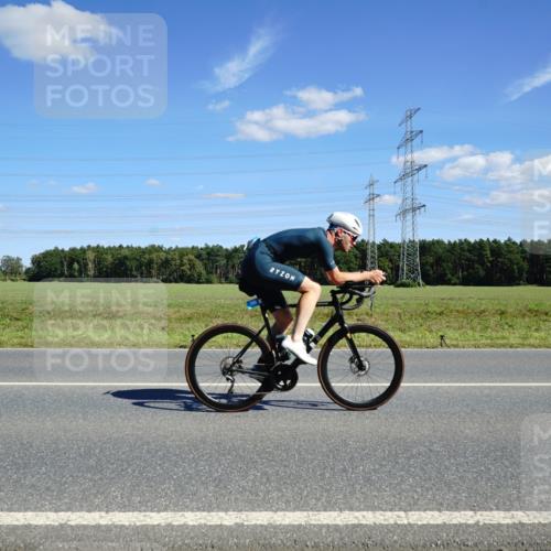 07.09.2025 - 19. Norderstedt Triathlon Michael Burmester http://msf.ph/oto/8842590 07.09.2025 14:38:38 Radfahren 398, 459, 476, 1404 meine-sportfotos.de