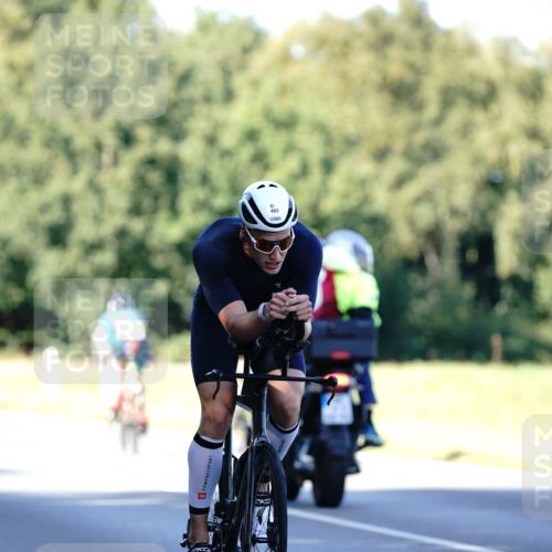 07.09.2025 - 19. Norderstedt Triathlon Michael Burmester http://msf.ph/oto/8842591 07.09.2025 15:50:09 Radfahren 403, 1068, 1424 meine-sportfotos.de