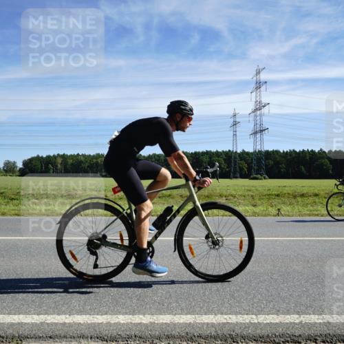 07.09.2025 - 19. Norderstedt Triathlon Michael Burmester http://msf.ph/oto/8842596 07.09.2025 12:32:04 Radfahren 260, 1321 meine-sportfotos.de