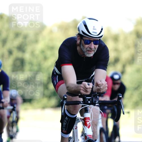 07.09.2025 - 19. Norderstedt Triathlon Michael Burmester http://msf.ph/oto/8842614 07.09.2025 15:50:22 Radfahren 371, 380, 397, 506, 513, 541, 885, 909, 1059, 1572, 1594 meine-sportfotos.de