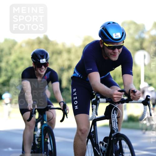 07.09.2025 - 19. Norderstedt Triathlon Michael Burmester http://msf.ph/oto/8842617 07.09.2025 15:50:23 Radfahren 371, 380, 397, 506, 513, 541, 885, 909, 1059, 1572, 1594 meine-sportfotos.de