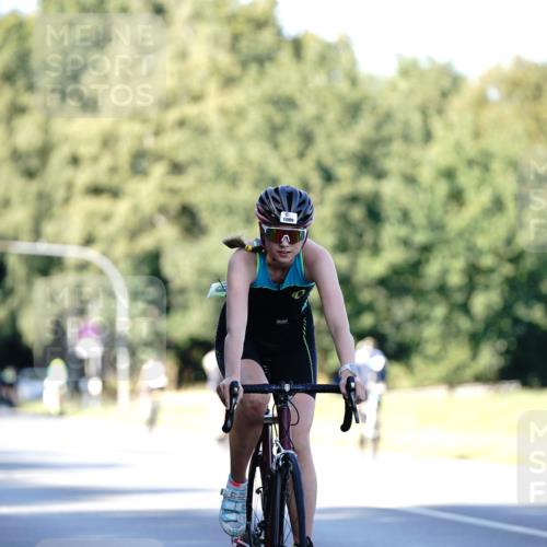 07.09.2025 - 19. Norderstedt Triathlon Michael Burmester http://msf.ph/oto/8842655 07.09.2025 15:50:37 Radfahren 913, 1089 meine-sportfotos.de