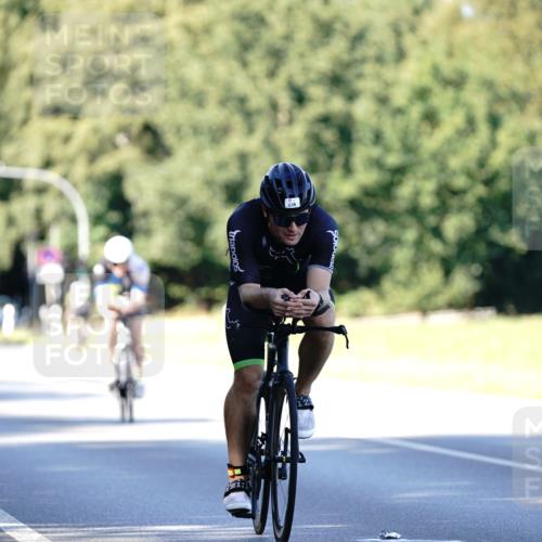 07.09.2025 - 19. Norderstedt Triathlon Michael Burmester http://msf.ph/oto/8842687 07.09.2025 15:50:47 Radfahren 416, 503, 539, 935 meine-sportfotos.de