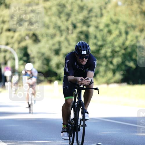 07.09.2025 - 19. Norderstedt Triathlon Michael Burmester http://msf.ph/oto/8842688 07.09.2025 15:50:47 Radfahren 416, 503, 539, 935 meine-sportfotos.de
