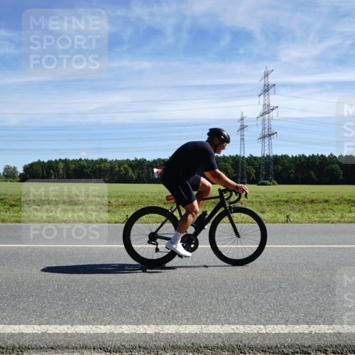07.09.2025 - 19. Norderstedt Triathlon Michael Burmester http://msf.ph/oto/8842691 07.09.2025 12:33:09 Radfahren 182, 718, 853, 1276, 1342 meine-sportfotos.de