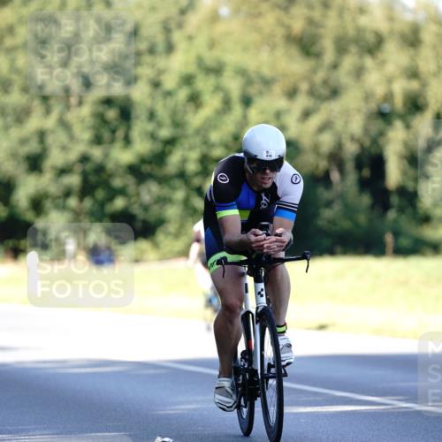 07.09.2025 - 19. Norderstedt Triathlon Michael Burmester http://msf.ph/oto/8842694 07.09.2025 15:50:49 Radfahren 416, 437, 503, 539, 1600 meine-sportfotos.de